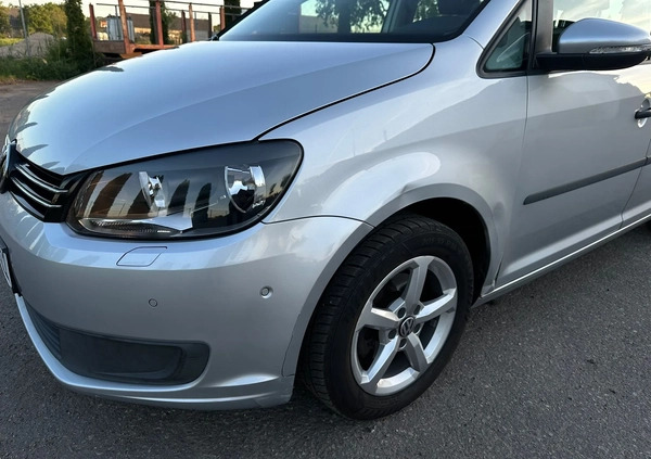 Volkswagen Touran cena 25500 przebieg: 176000, rok produkcji 2011 z Turek małe 596